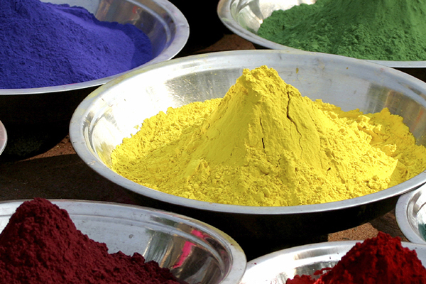 �Ƚ�����ɫ������Ϊ�ͻ������������������������ɫĸ��